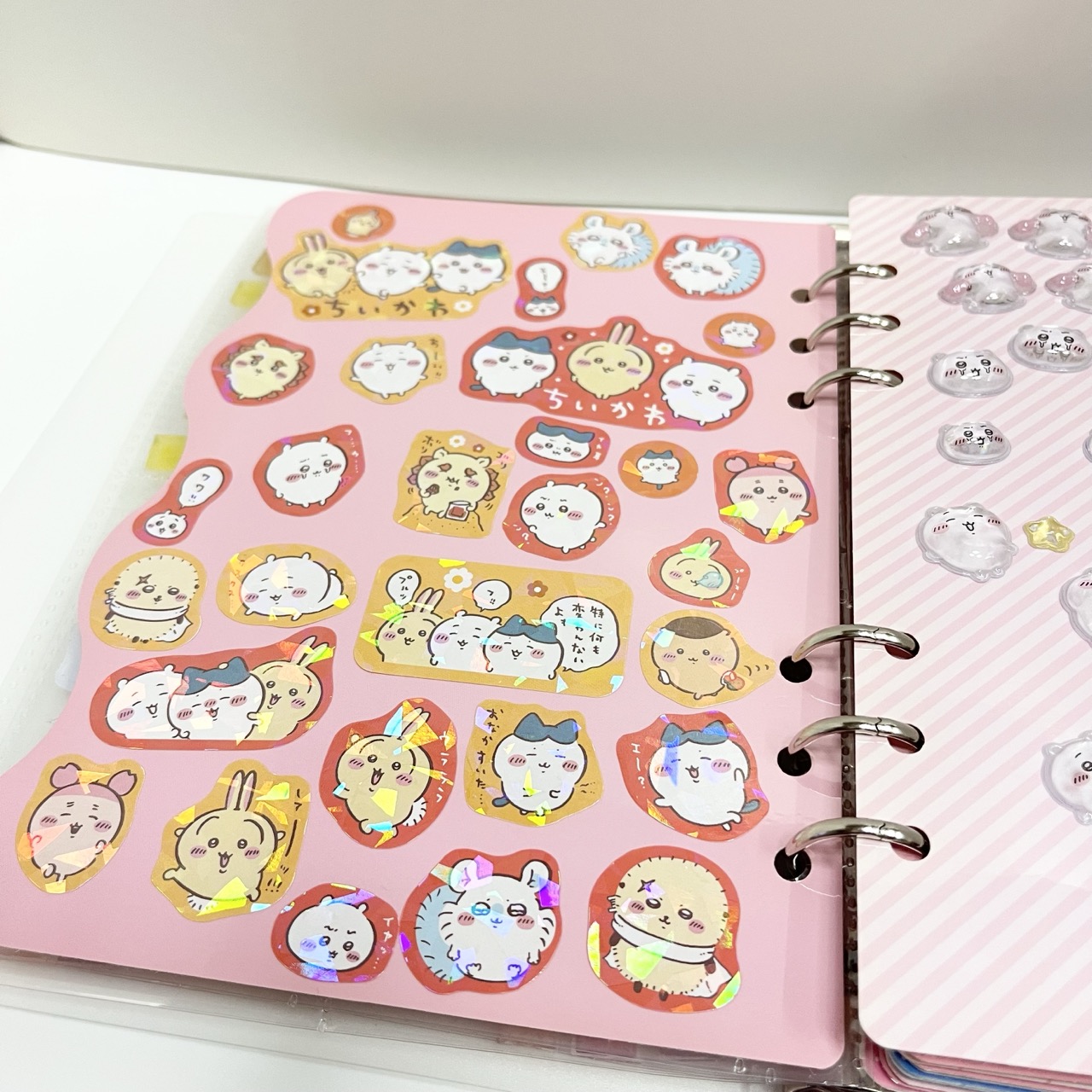 ちいかわシールをノートに貼ってみた