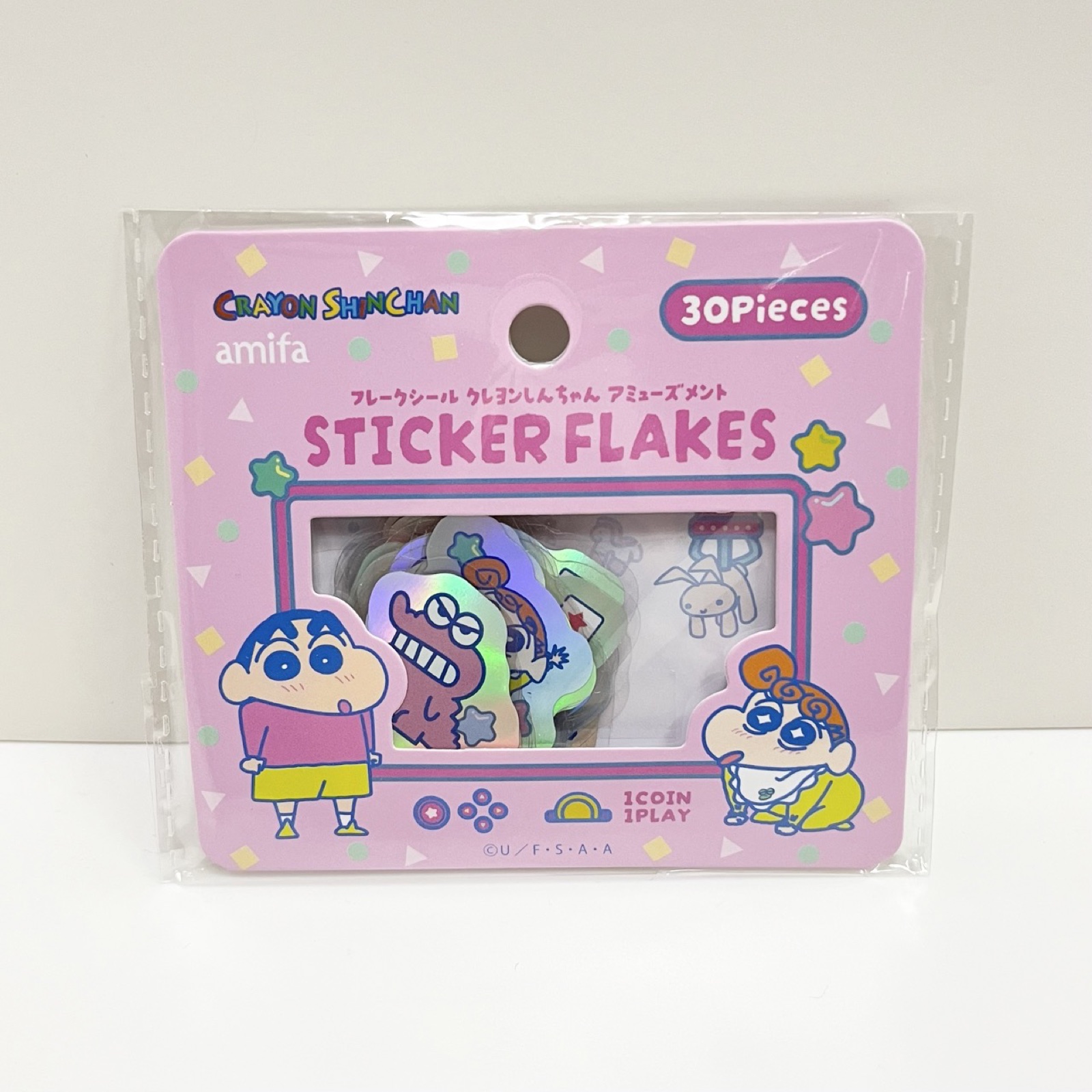 セリアのクレヨンしんちゃん STICKER FLAKES パッケージ
