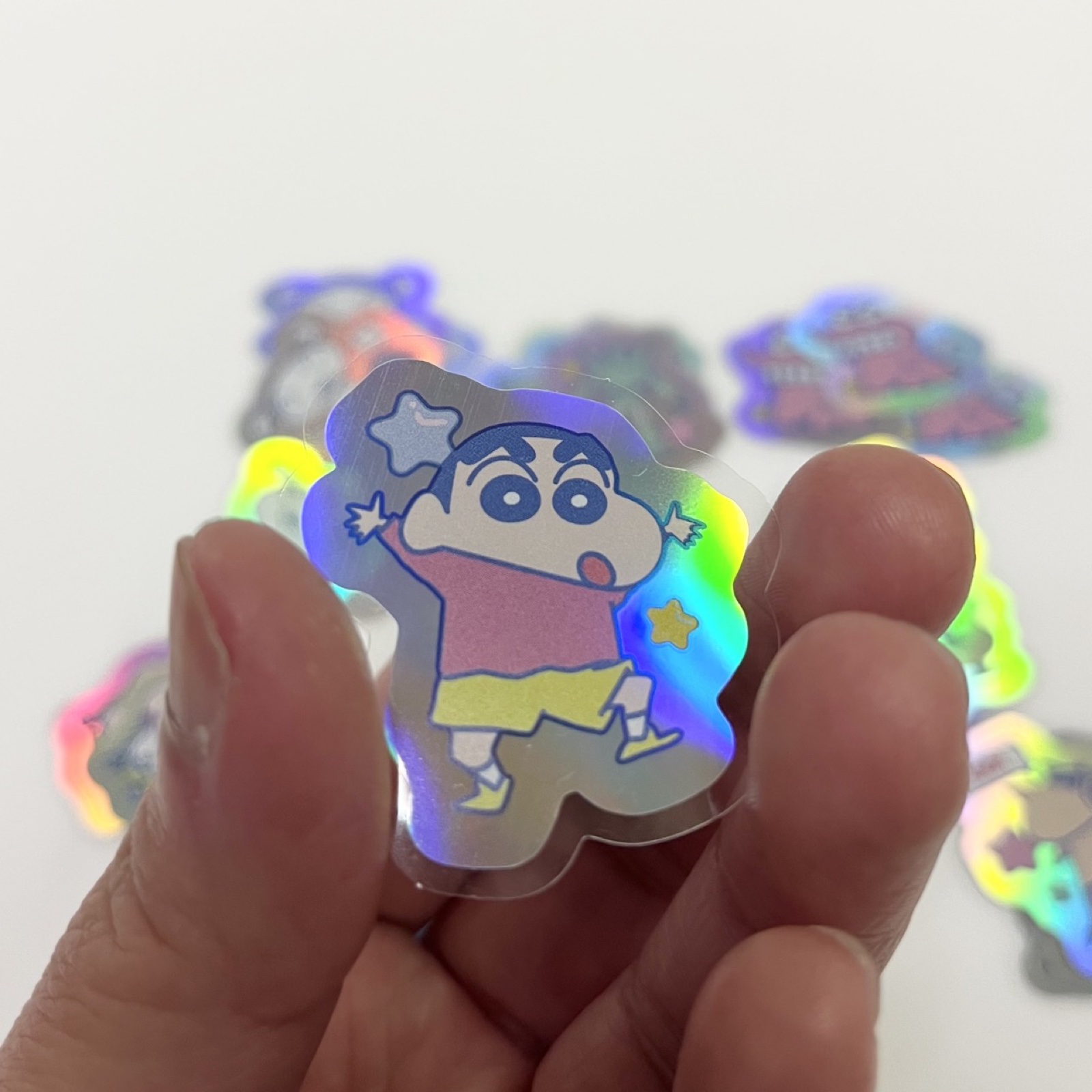 クレヨンしんちゃんのフレークシール ホログラムのアップ