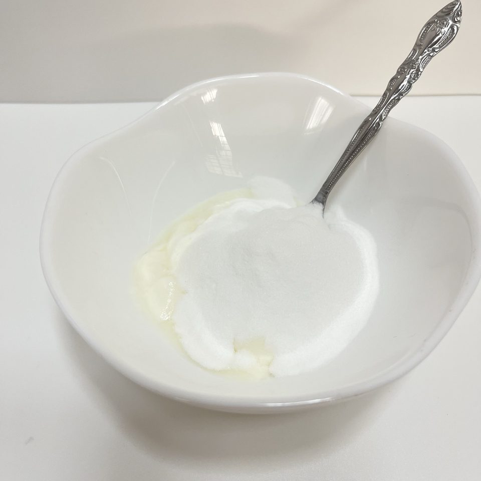 ヨーグルトの上にのったパウダー
